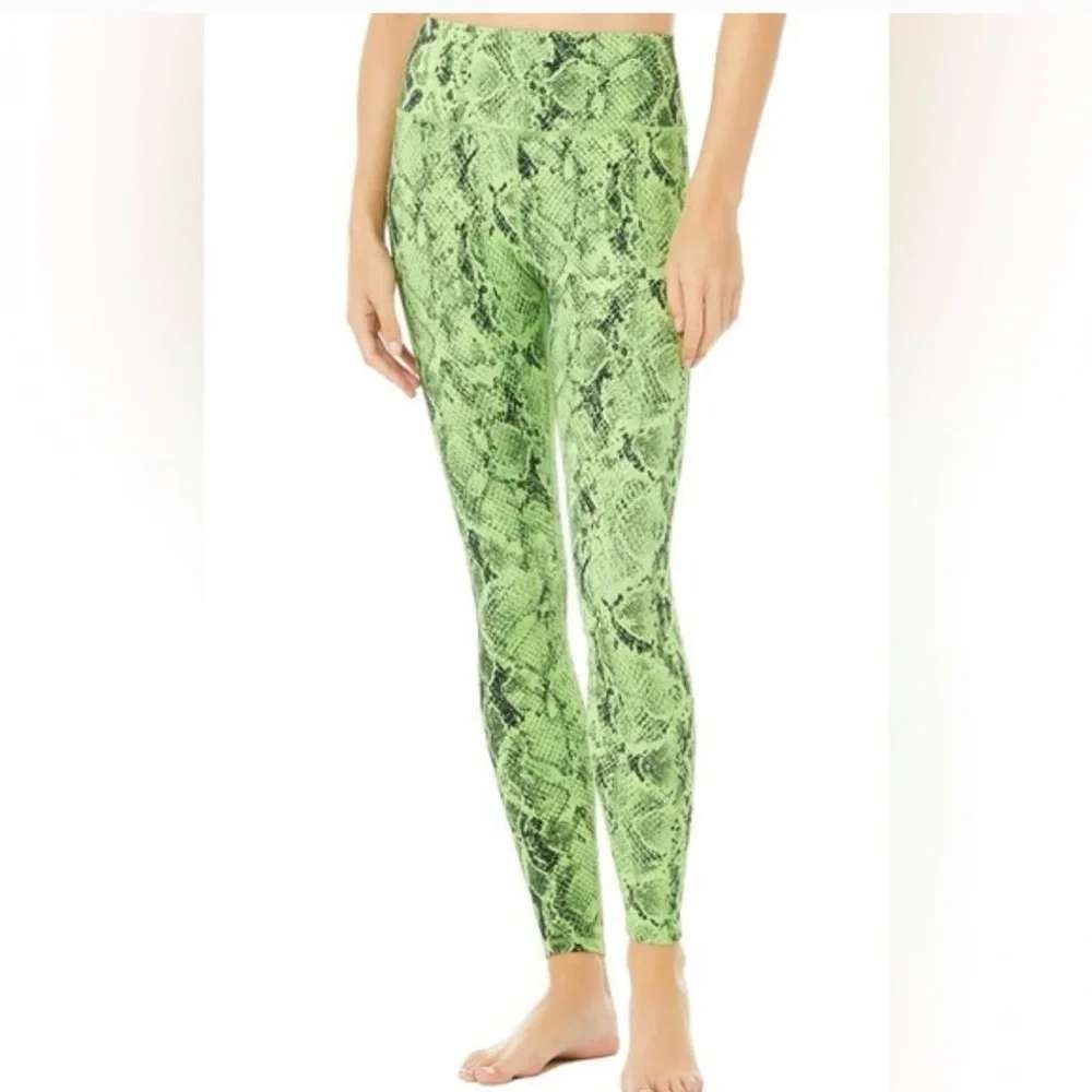 Alo Yoga Vapor Snakeskin Print Leggings Lime‎ Green Womens Medium